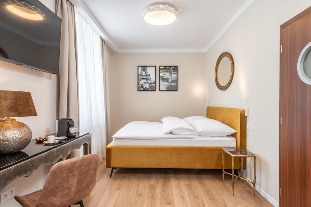 Pappas Hotel&Studio Подебрады Экстерьер фото